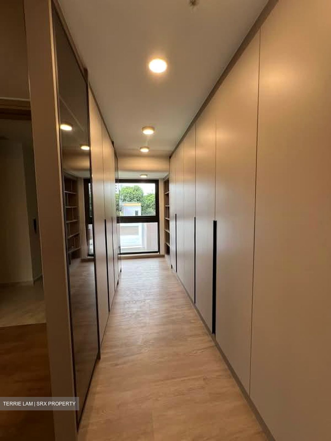 Shrewsbury Road (D11), Terrace #559830221